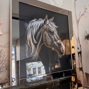 QUADRO CAVALO COM MOLDURA EM VIDRO
