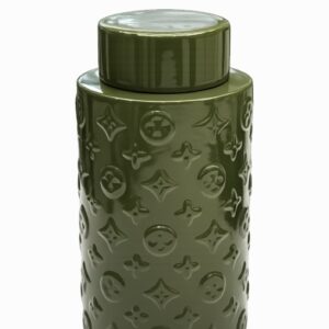 Pote Decorativo em Cerâmica com Tampa - Design Monograma em Relevo Verde